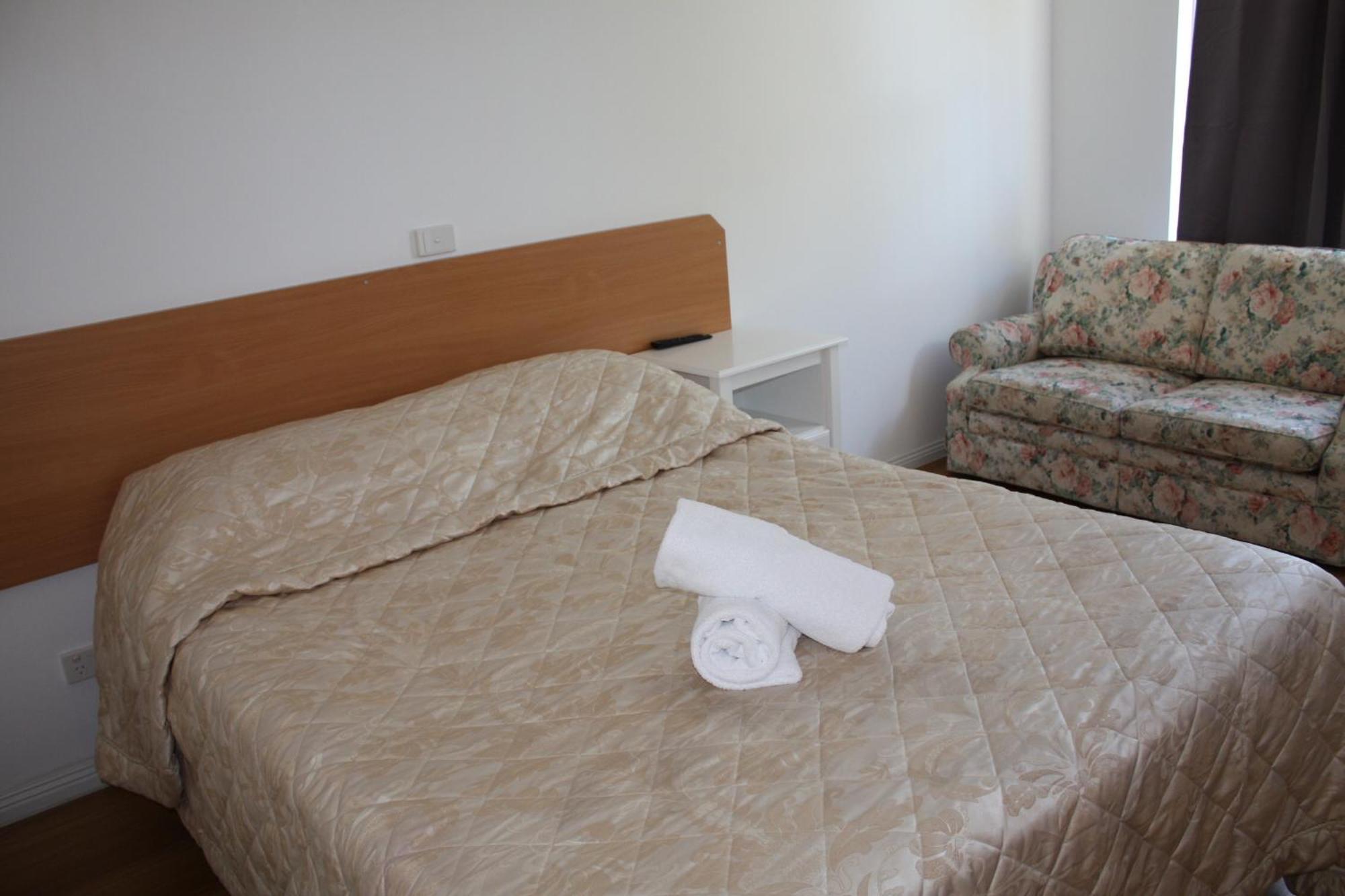 Coburg Motor Inn Melbourne Buitenkant foto