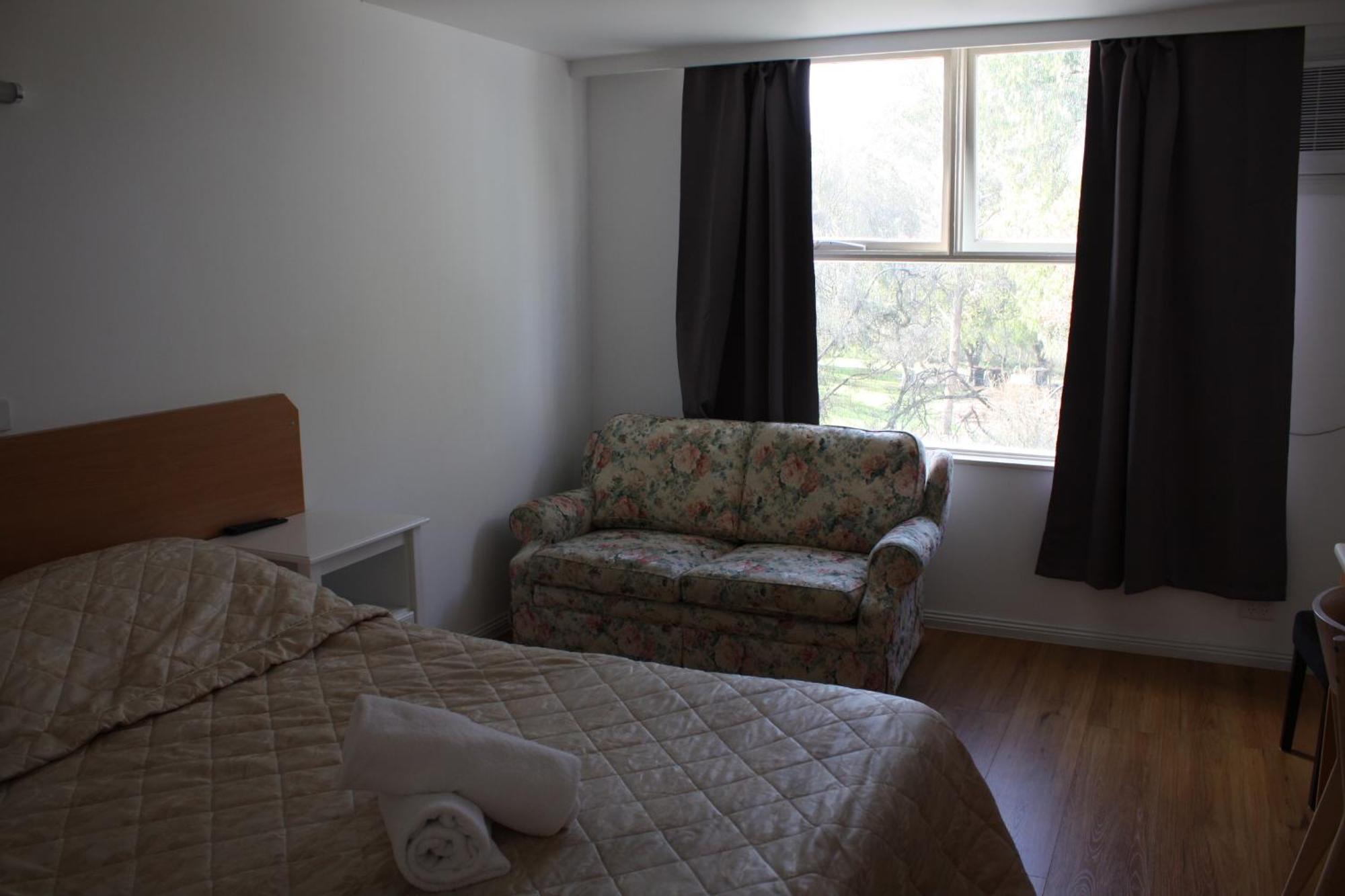 Coburg Motor Inn Melbourne Buitenkant foto